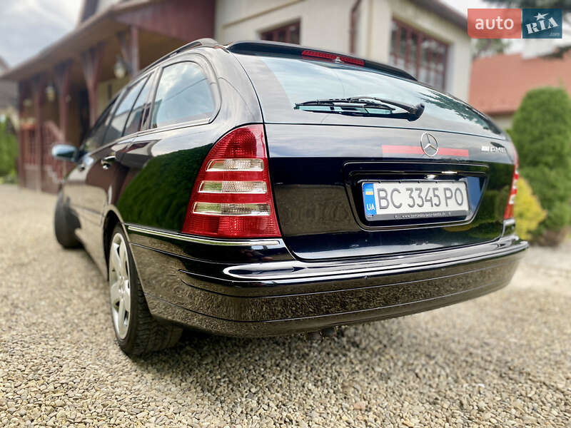Універсал Mercedes-Benz C-Class 2004 в Львові
