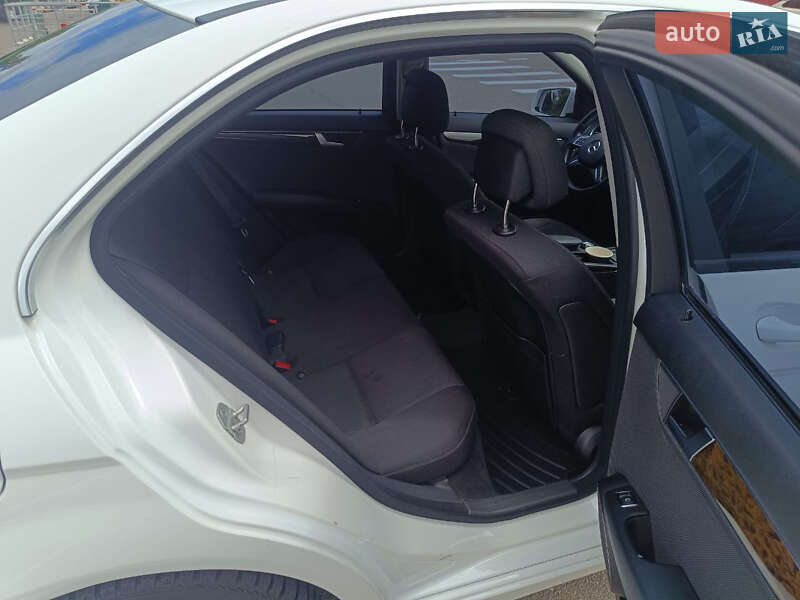 Седан Mercedes-Benz C-Class 2013 в Киеве