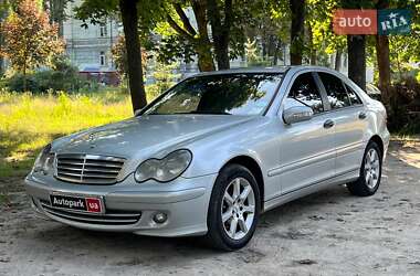 Седан Mercedes-Benz C-Class 2006 в Києві