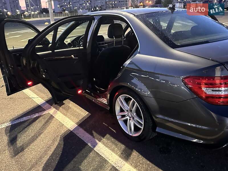Седан Mercedes-Benz C-Class 2014 в Киеве фото 6 Седан Mercedes-Benz C-Class 2014 в Киеве