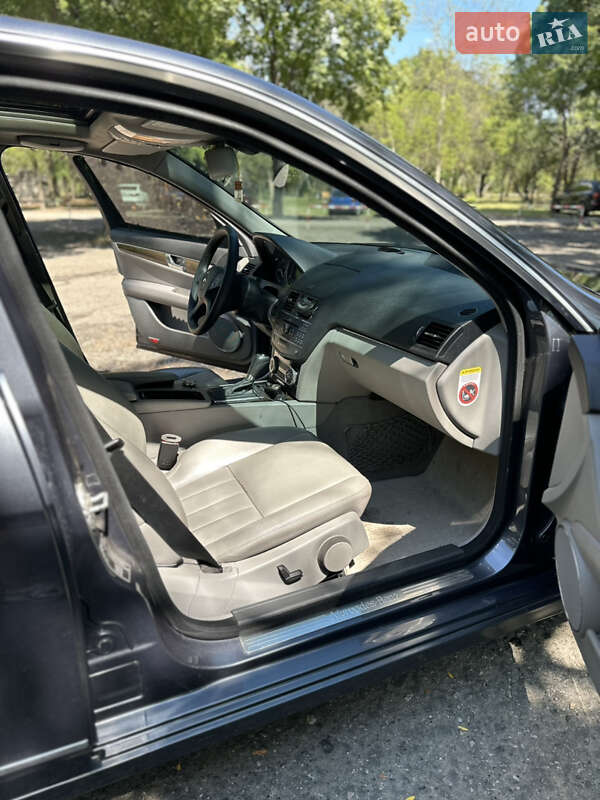 Седан Mercedes-Benz C-Class 2007 в Краматорске
