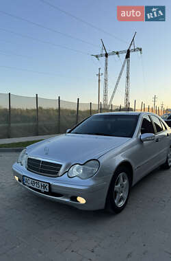Седан Mercedes-Benz C-Class 2003 в 