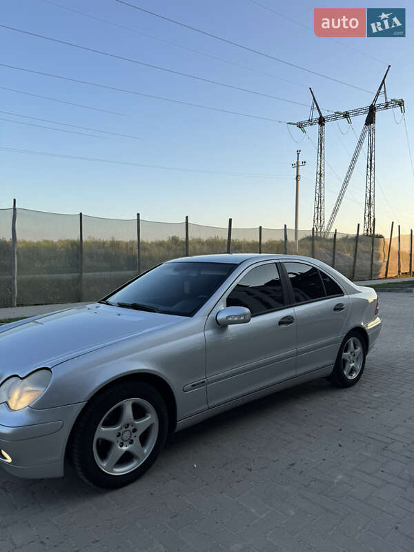 Седан Mercedes-Benz C-Class 2003 в Луцьку фото 4 Седан Mercedes-Benz C-Class 2003 в Луцьку