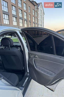 Седан Mercedes-Benz C-Class 2003 в 