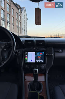 Седан Mercedes-Benz C-Class 2003 в 
