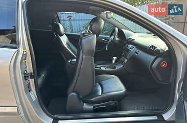 Купе Mercedes-Benz C-Class 2005 в 