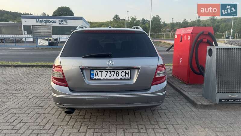 Универсал Mercedes-Benz C-Class 2010 в Надворной