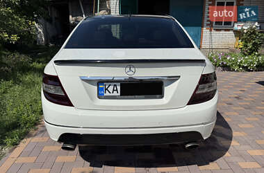 Седан Mercedes-Benz C-Class 2007 в Киеве