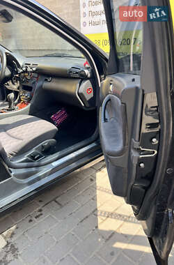 Седан Mercedes-Benz C-Class 2002 в 
