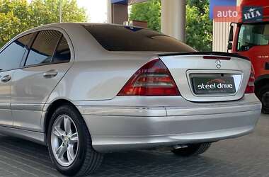 Седан Mercedes-Benz C-Class 2003 в 