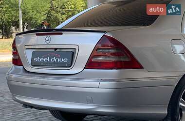 Седан Mercedes-Benz C-Class 2003 в 