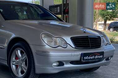 Седан Mercedes-Benz C-Class 2003 в 