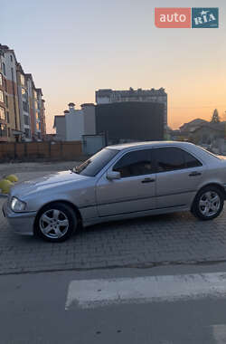 Седан Mercedes-Benz C-Class 2000 в 