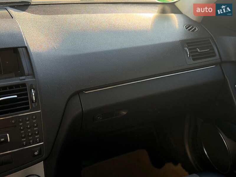 Универсал Mercedes-Benz C-Class 2008 в Одессе