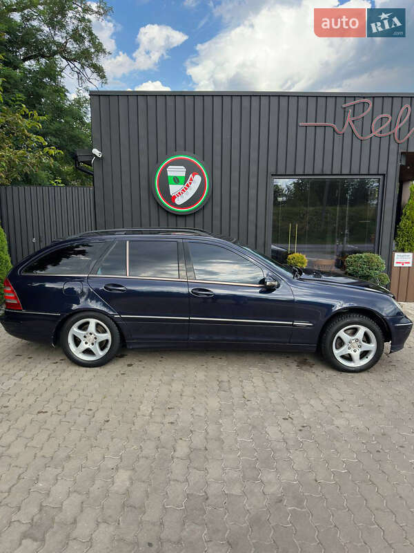 Универсал Mercedes-Benz C-Class 2002 в Яворове