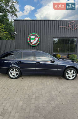 Универсал Mercedes-Benz C-Class 2002 в 