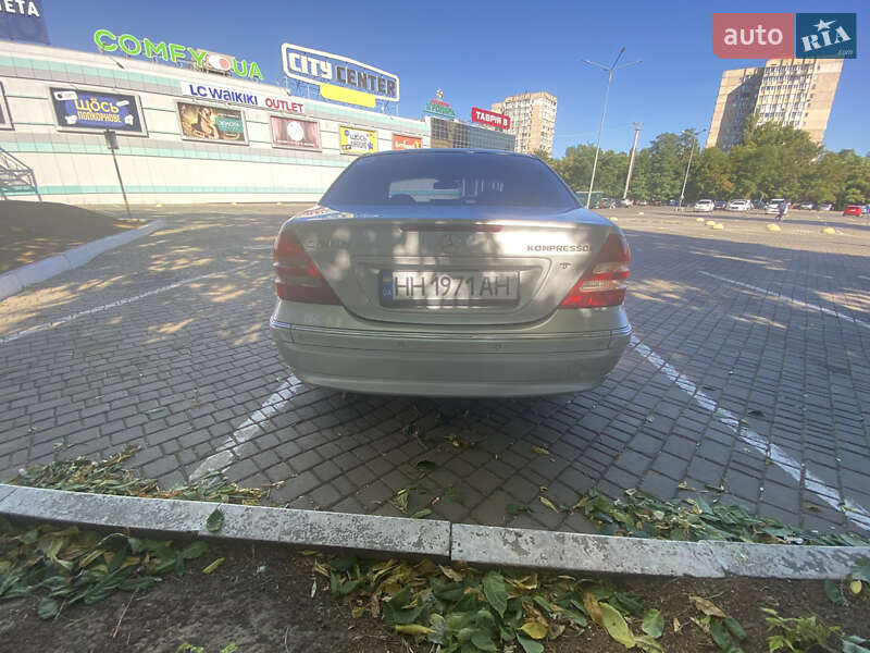 Седан Mercedes-Benz C-Class 2003 в Одессе фото 4 Седан Mercedes-Benz C-Class 2003 в Одессе