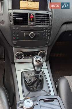 Универсал Mercedes-Benz C-Class 2009 в 