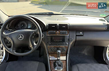 Седан Mercedes-Benz C-Class 2005 в 