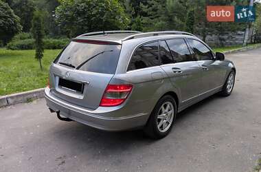 Универсал Mercedes-Benz C-Class 2009 в 