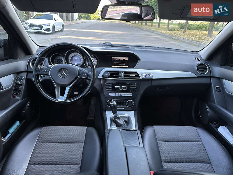 Седан Mercedes-Benz C-Class 2013 в Киеве