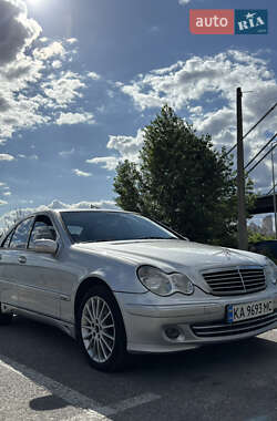 Седан Mercedes-Benz C-Class 2000 в Киеве