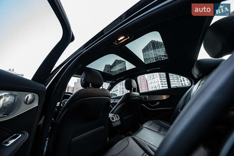 Седан Mercedes-Benz C-Class 2019 в Києві