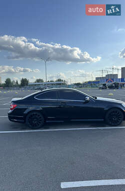 Купе Mercedes-Benz C-Class 2014 в 