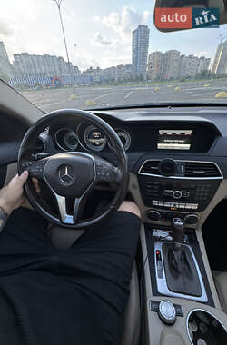Купе Mercedes-Benz C-Class 2014 в 