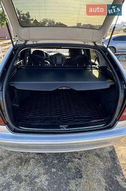 Универсал Mercedes-Benz C-Class 2003 в 