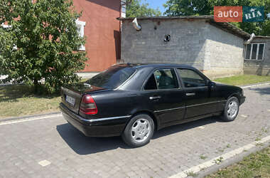 Седан Mercedes-Benz C-Class 1994 в Чернівцях