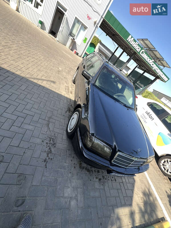 Универсал Mercedes-Benz C-Class 2000 в Виннице