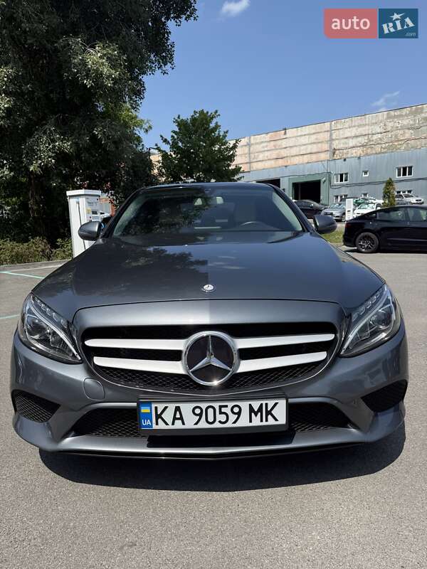 Седан Mercedes-Benz C-Class 2017 в Києві