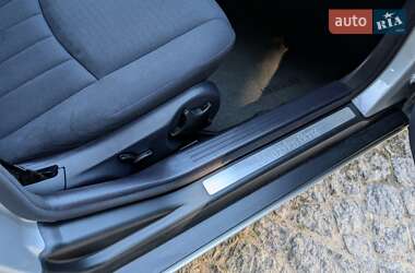 Седан Mercedes-Benz C-Class 2004 в 
