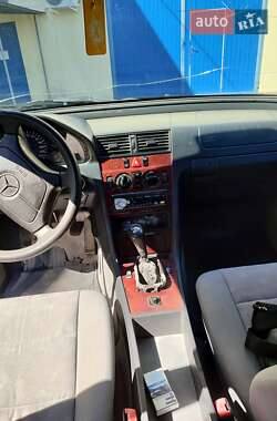 Универсал Mercedes-Benz C-Class 1998 в 