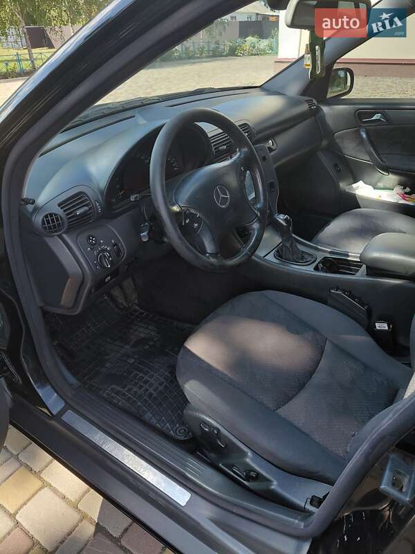 Универсал Mercedes-Benz C-Class 2002 в Полтаве