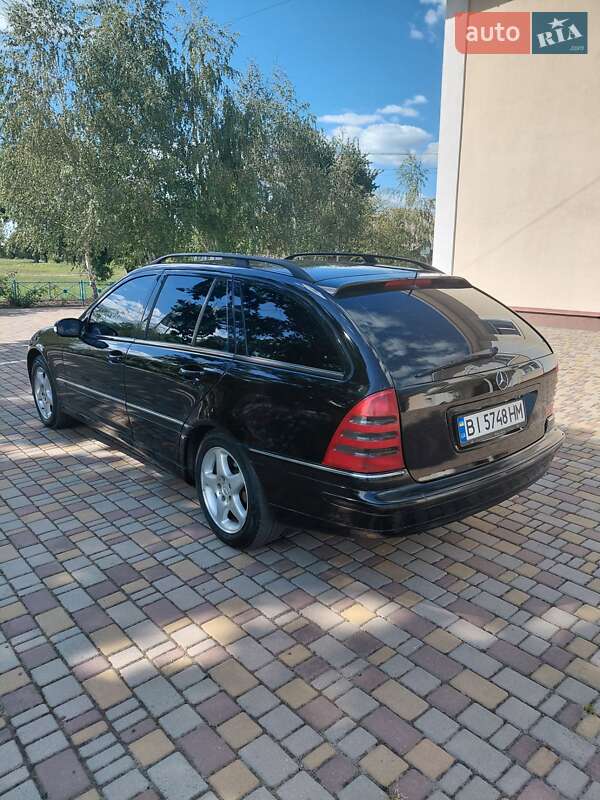 Универсал Mercedes-Benz C-Class 2002 в Полтаве