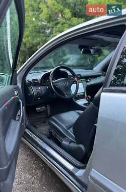Купе Mercedes-Benz C-Class 2001 в 