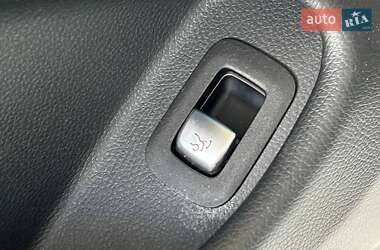 Купе Mercedes-Benz C-Class 2016 в 