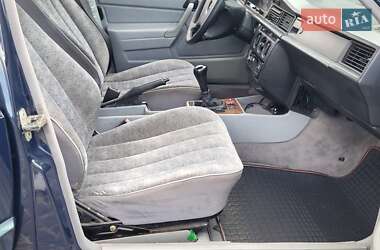 Седан Mercedes-Benz C-Class 1992 в 