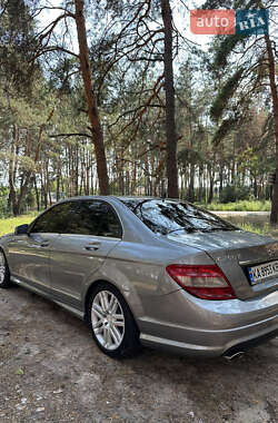 Седан Mercedes-Benz C-Class 2011 в 