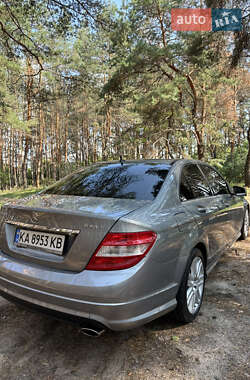 Седан Mercedes-Benz C-Class 2011 в 