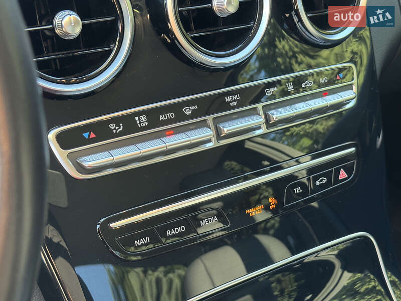 Седан Mercedes-Benz C-Class 2021 в Киеве