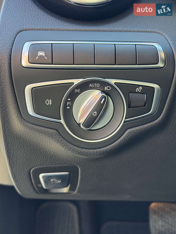 Седан Mercedes-Benz C-Class 2021 в Киеве