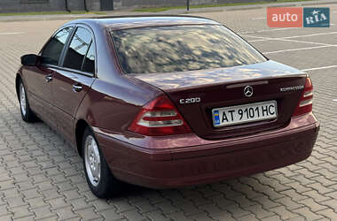 Седан Mercedes-Benz C-Class 2000 в 