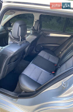 Универсал Mercedes-Benz C-Class 2009 в 