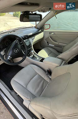 Купе Mercedes-Benz C-Class 2005 в 