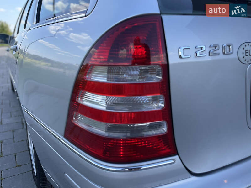 Универсал Mercedes-Benz C-Class 2005 в Ровно