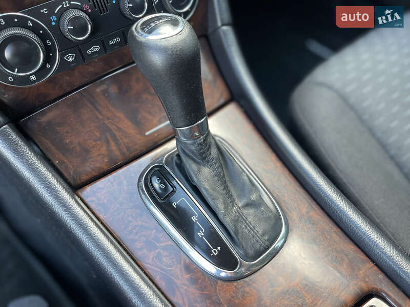 Универсал Mercedes-Benz C-Class 2005 в Ровно