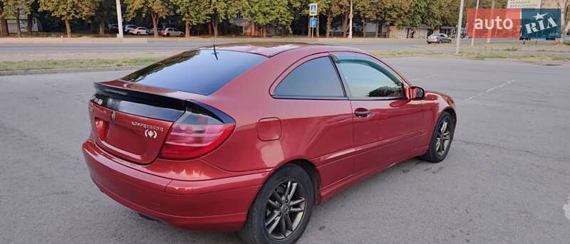 Купе Mercedes-Benz C-Class 2001 в Запоріжжі